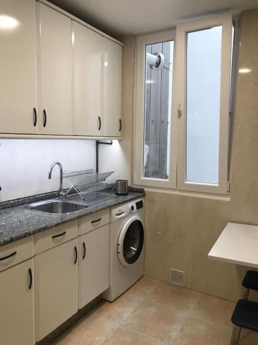 Apartmán Piso Centrico Cerca De La Playa A Coruña Exteriér fotografie